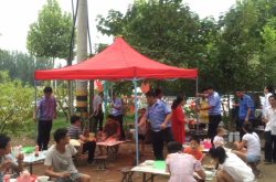 平邑经济开发区：整治占道早餐点 改善市容环境