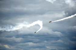 荣成航模大战启幕 “群雄”竞逐天空“霸主”