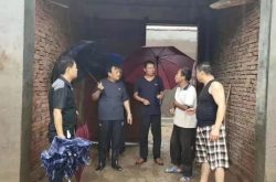 阳信：洋湖乡全体机关干部沐风栉雨抗台风