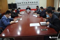 礼赞，让党旗飘扬在疫情防控第一线！