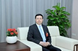 全国政协委员、中国移动董事长杨杰：优化数据中心碳排放政策 更好支撑数字经济发展